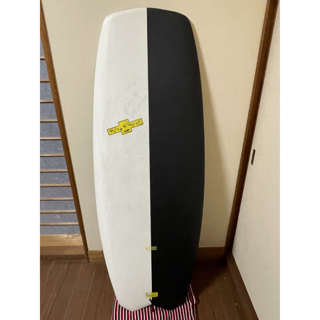 WATER RAMPAGE BLACK JOKE  5'0  フィン付き