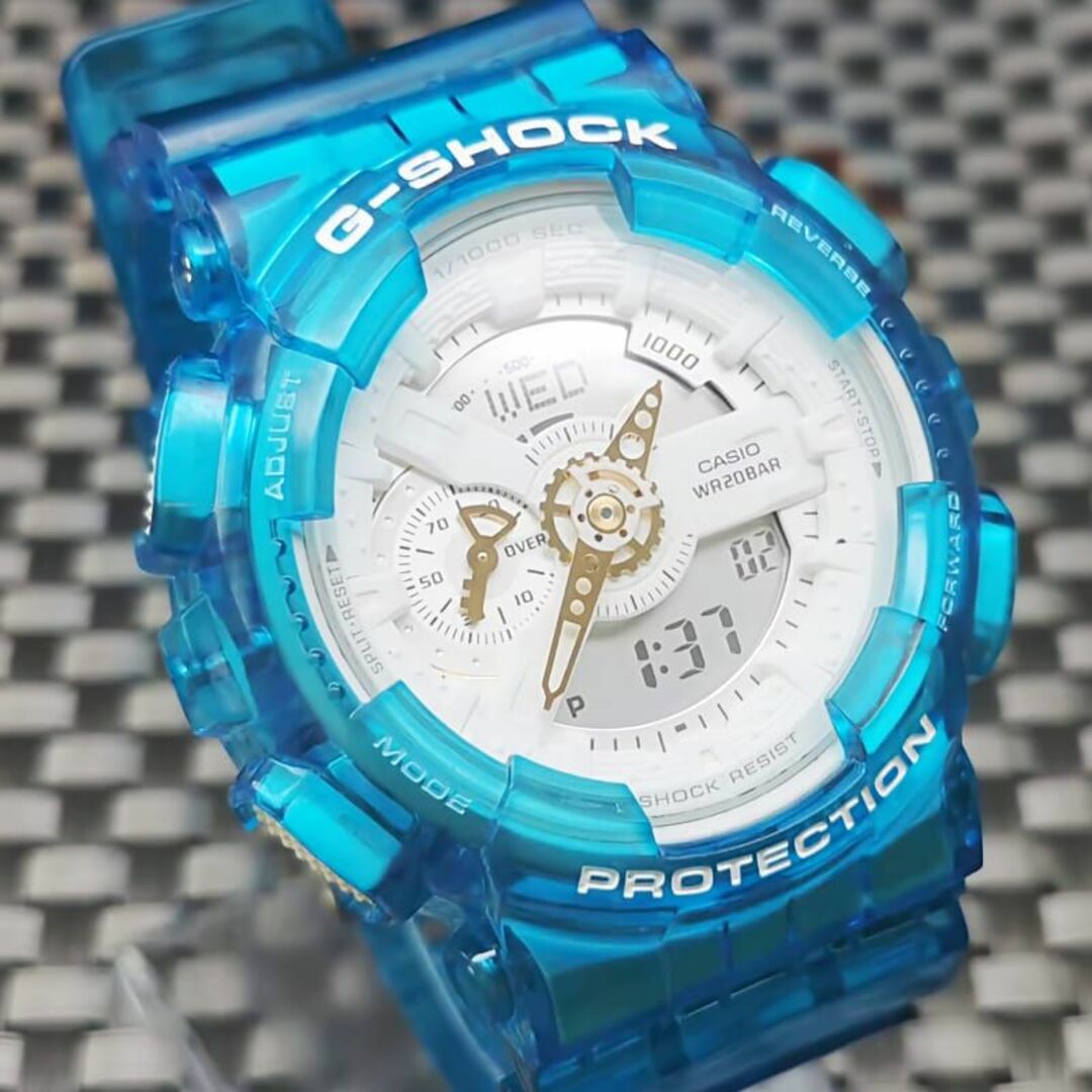 CASIO(カシオ)のG-SHOCK GA-110 キャンディブルー ベゼル & ベルト [電池新品] メンズの時計(腕時計(アナログ))の商品写真