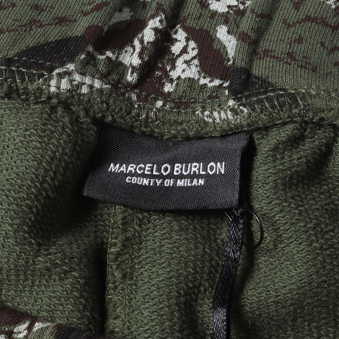 MARCELO BURLON(マルセロブロン)のMARCELO BURLON マルセロ ブロン パンツ サイズ:L スネークカモ スウェット ショーツ カーキ ブラウン系 迷彩 ボトムス ズボン ショートパンツ 【メンズ】 メンズのパンツ(ショートパンツ)の商品写真