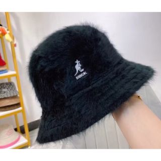 カンゴール(KANGOL)のもー様専用✨カンゴール ファー バケットハット ワンポイント 男女兼用(ハット)