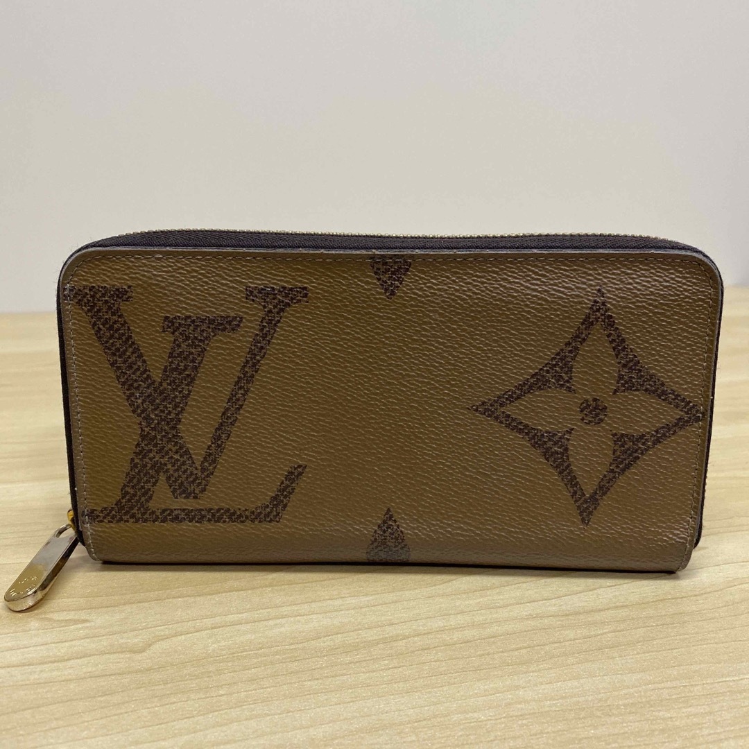 LOUIS VUITTON(ルイヴィトン)のルイヴィトン　モノグラム　ジャイアント　長財布　ジッピーウォレット メンズのファッション小物(長財布)の商品写真