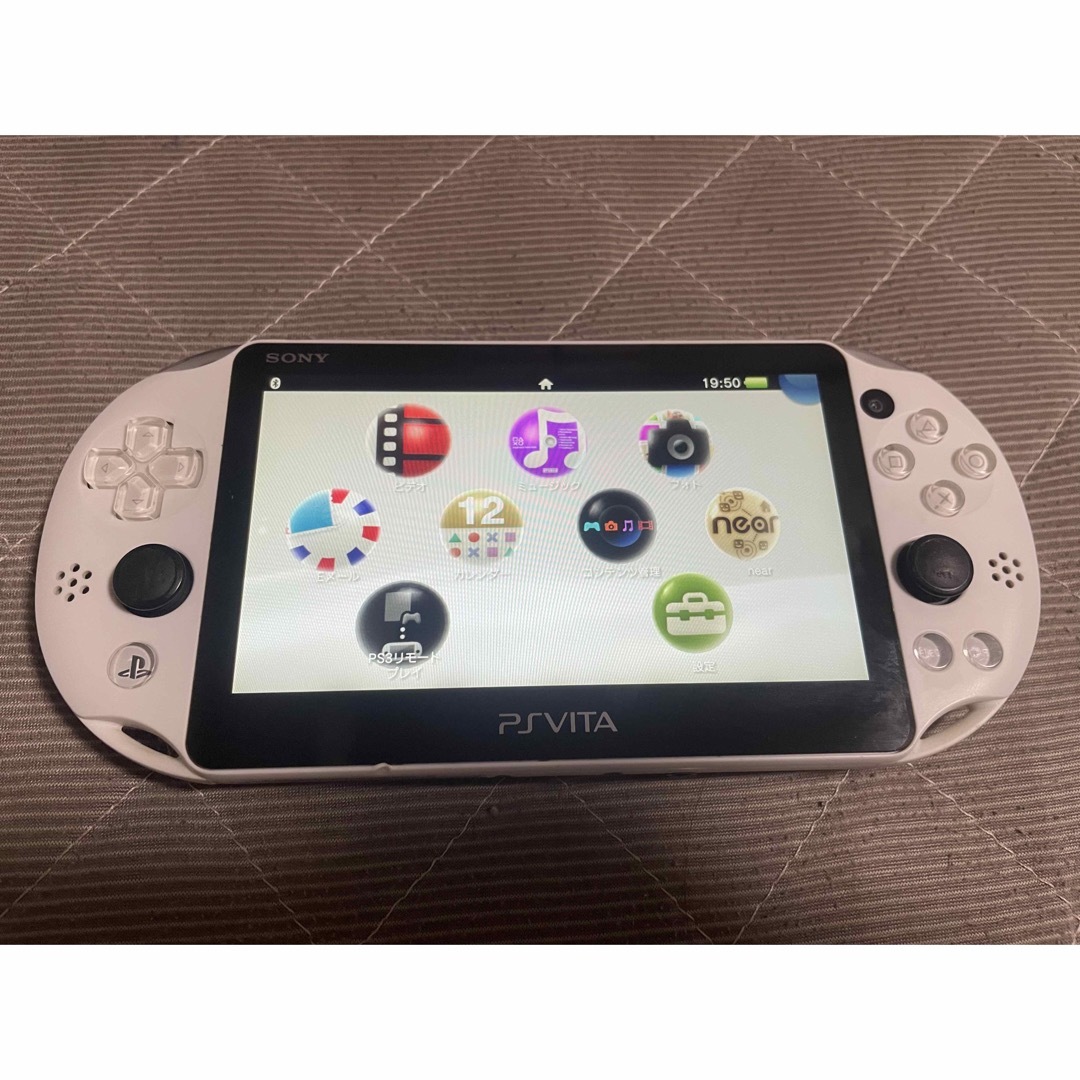 vita  グレイシャーホワイト　1番ゲームソフト/ゲーム機本体