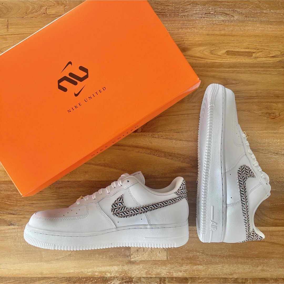 23.5㎝ NIKE AIRFORCE1 LX ナイキ エアフォース1 ベージュ-