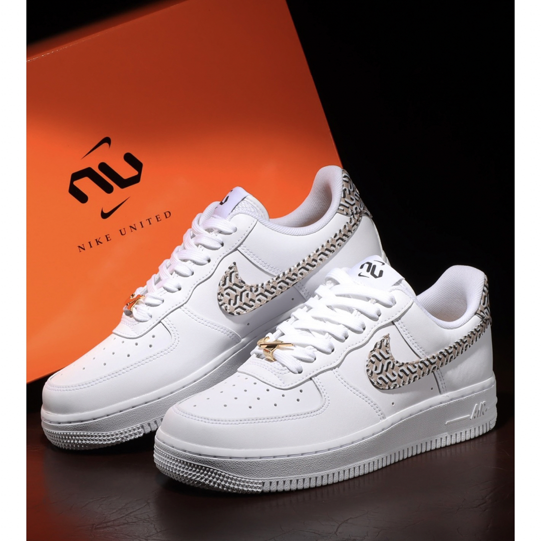 23.5 NIKE AIR FORCE1 LX ナイキ エアフォース1 ベージュ