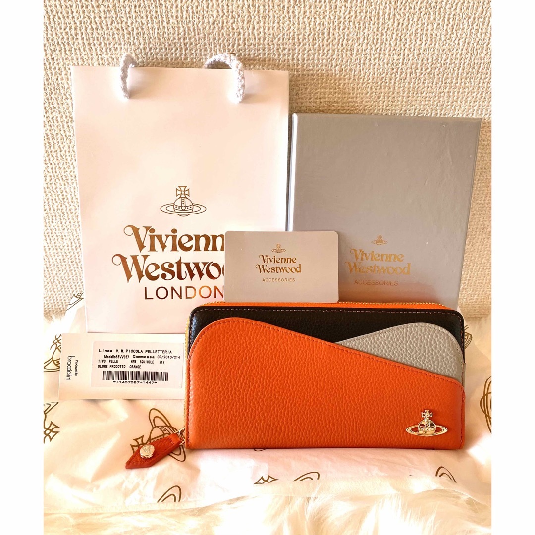 Vivienne Westwood(ヴィヴィアンウエストウッド)のヴィヴィアンウエストウッド　長財布　オレンジ　55VV357 レディースのファッション小物(財布)の商品写真