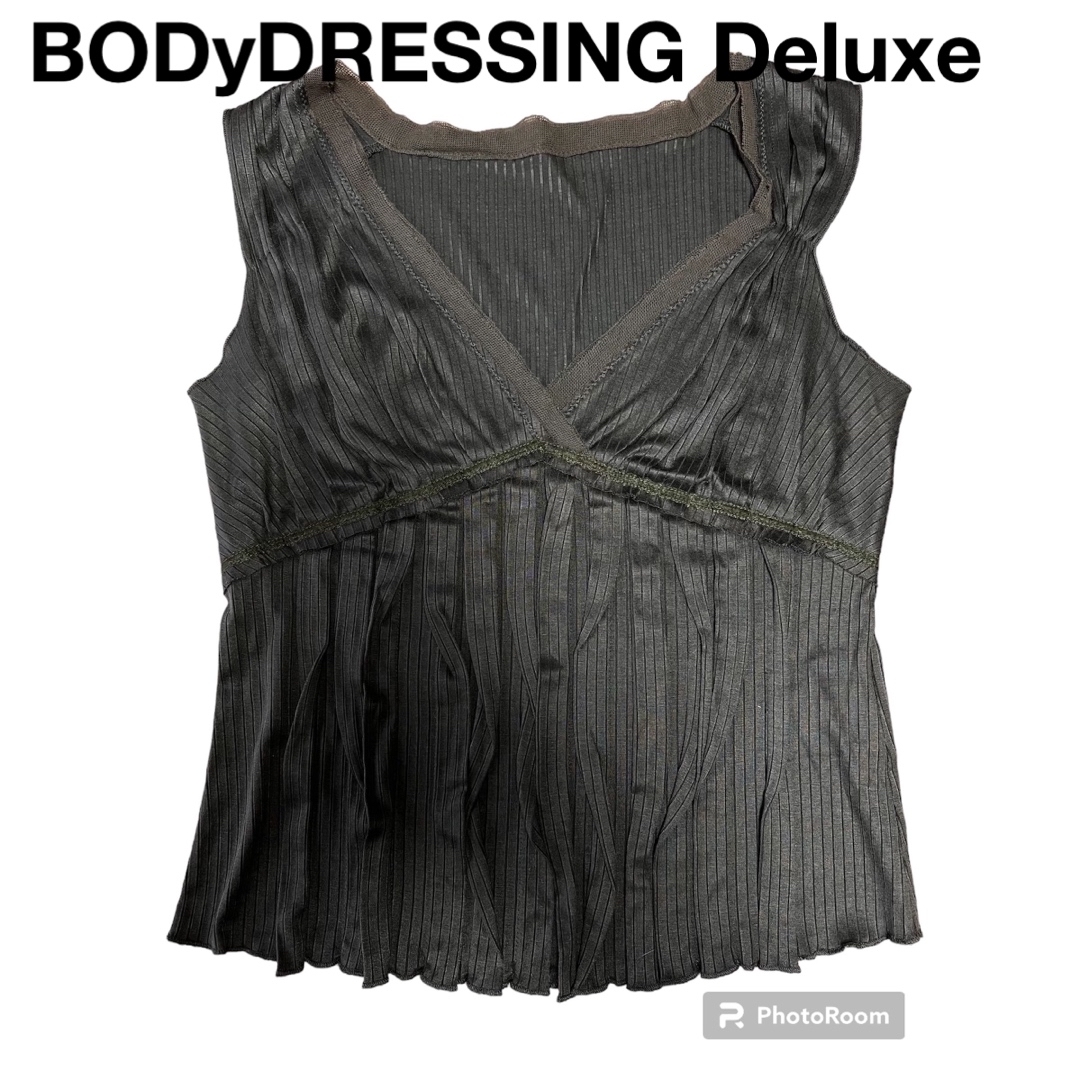 BODY DRESSING Deluxe(ボディドレッシングデラックス)のボディドレッシングデラックス　トップス　カットソー　カーキ　キャミソール レディースのトップス(タンクトップ)の商品写真