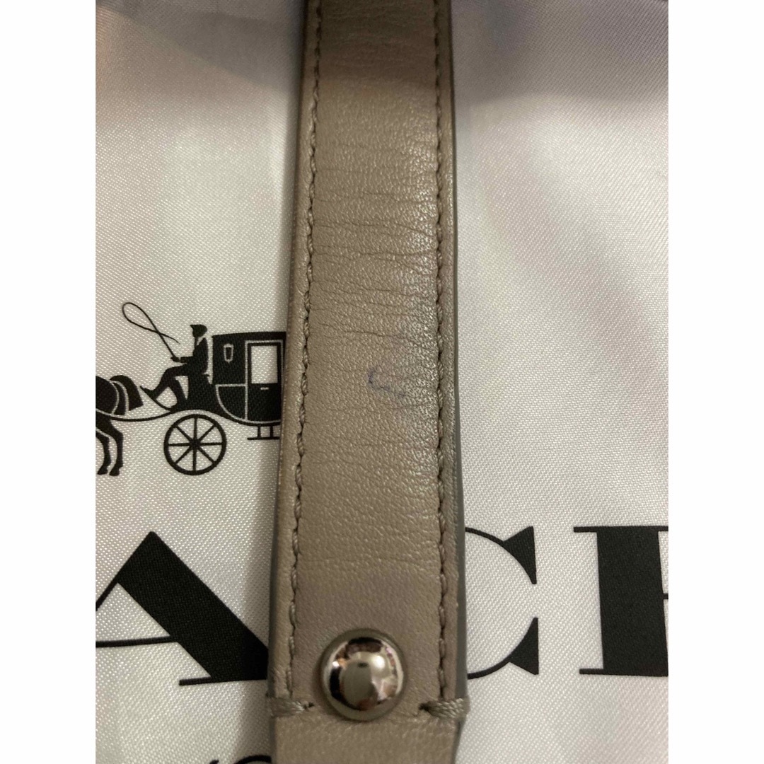 COACH(コーチ)のcoach ショルダーストラップ　スモーキーグレーxシルバー レディースのバッグ(ショルダーバッグ)の商品写真