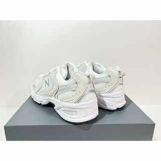 24cm New Balance 530 White MR530CE