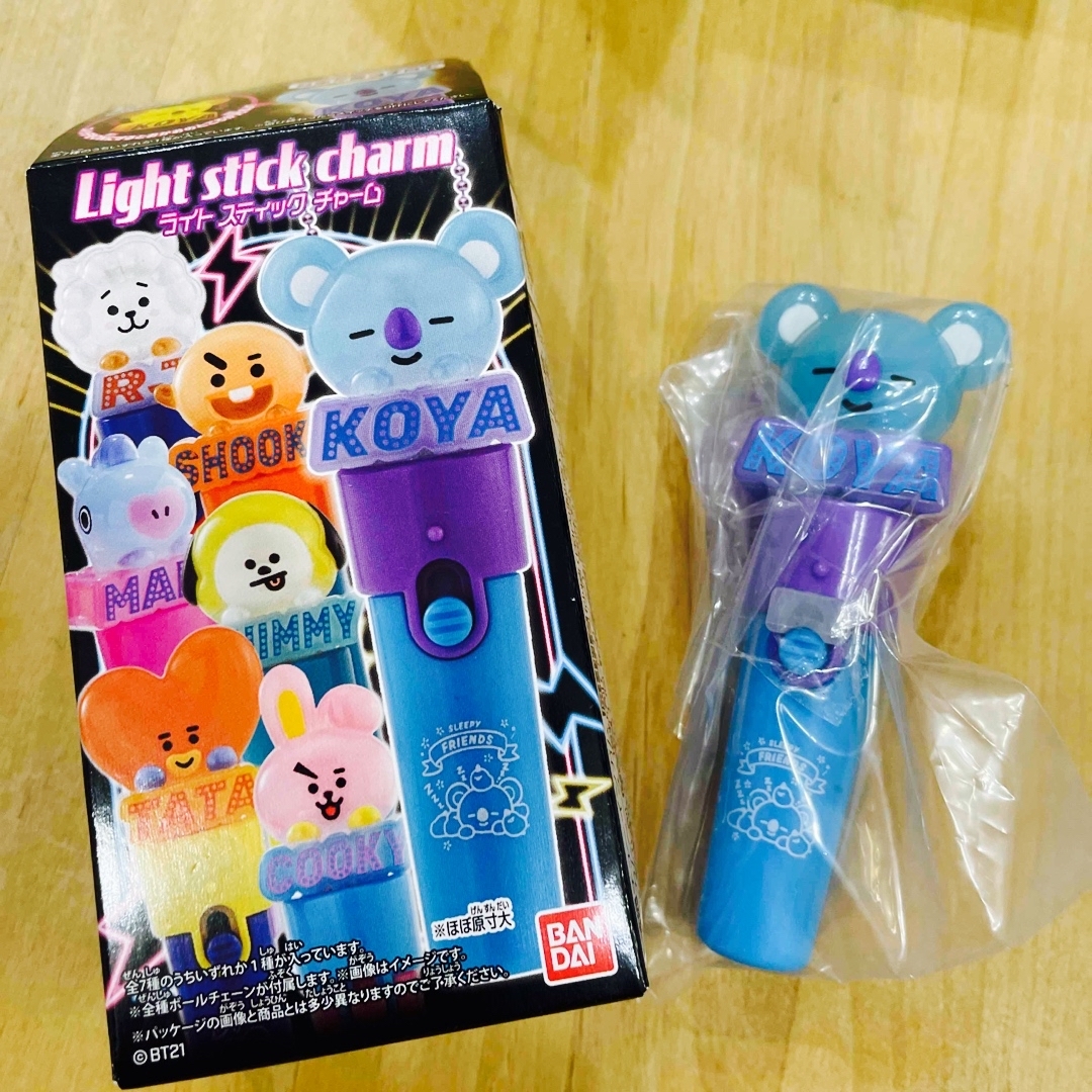 BANDAI(バンダイ)のBT21 Light stick charm ⭐︎KOYA⭐︎ エンタメ/ホビーのおもちゃ/ぬいぐるみ(キャラクターグッズ)の商品写真