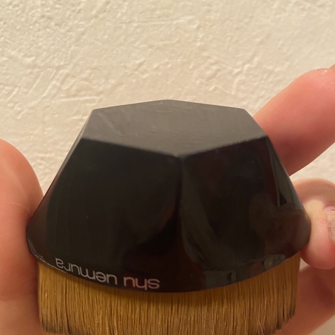 shu uemura(シュウウエムラ)のペタル 55 ファンデーション ブラシ コスメ/美容のメイク道具/ケアグッズ(ブラシ・チップ)の商品写真