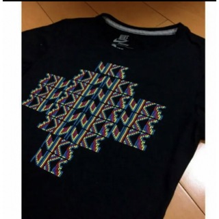 ナイキ(NIKE)のNIKEブラックスリムフィットT(Tシャツ(半袖/袖なし))