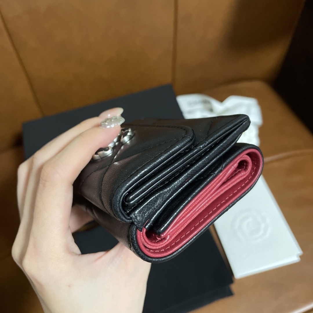 美品!シャネル19 スモールフラップウォレット 折り財布 ブラック