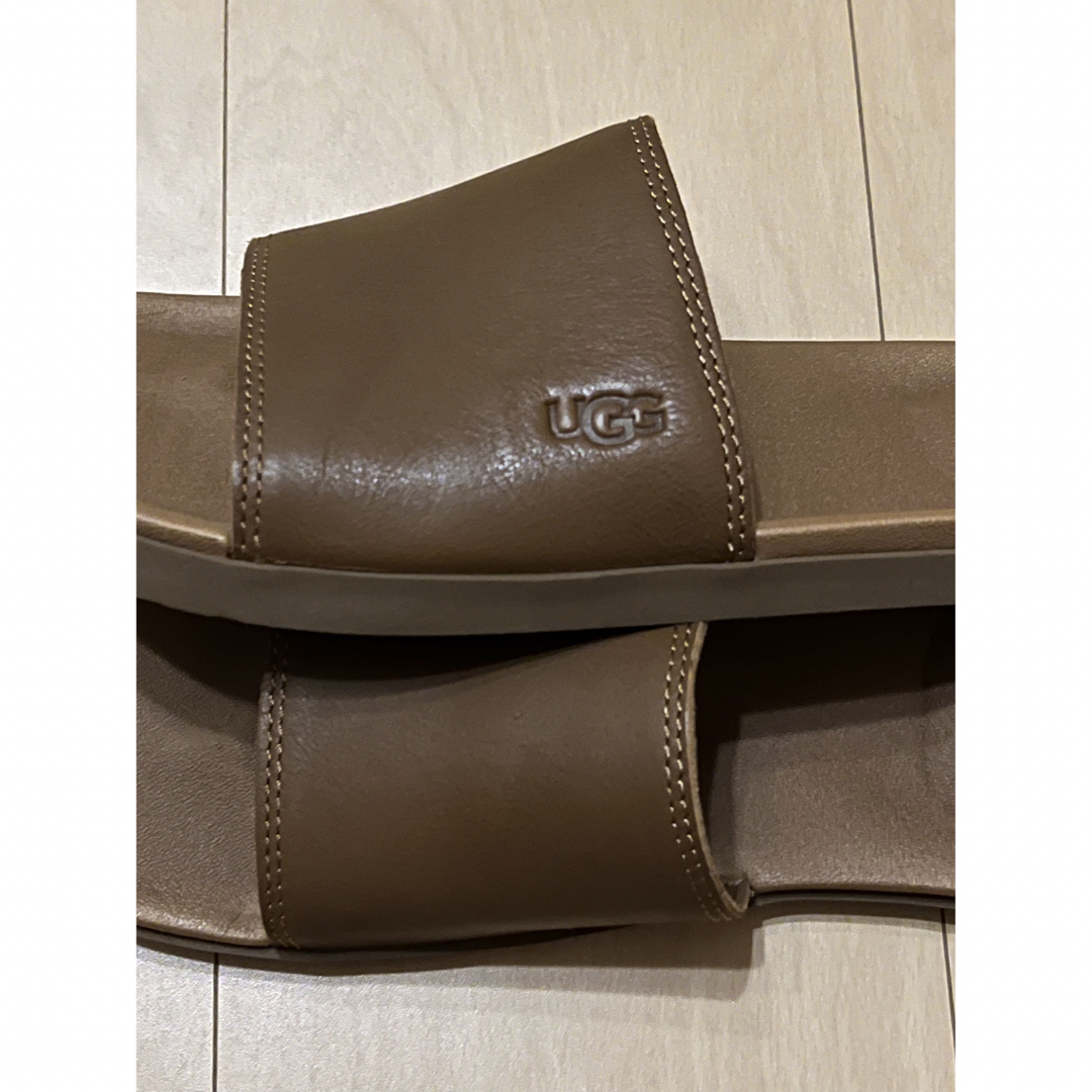 UGG(アグ)のセール　新品・未使用　正規品　UGGアグ ベニソン スライド II サンダル メンズの靴/シューズ(サンダル)の商品写真