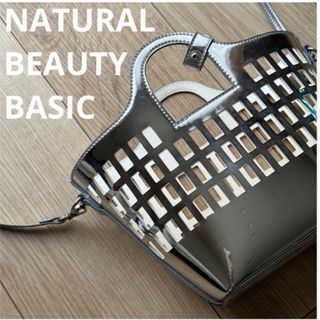 ナチュラルビューティーベーシック(NATURAL BEAUTY BASIC)のナチュラルビューティーベーシック　バッグ(ハンドバッグ)