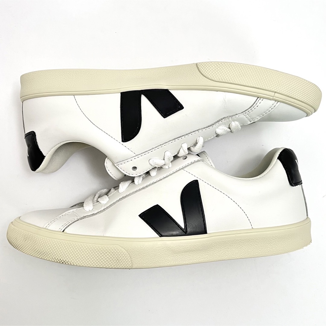 VEJA ESPLAR WHITE BLACK 23cm