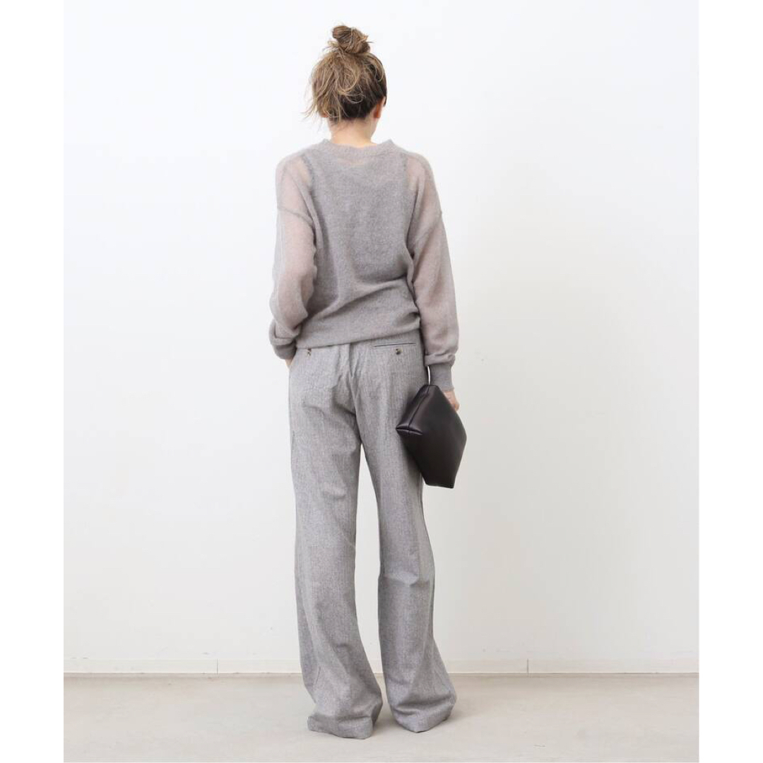 L'Appartement DEUXIEME CLASSE(アパルトモンドゥーズィエムクラス)のアパルトモン Sheer Vneck Mohair Knit グレー レディースのトップス(ニット/セーター)の商品写真