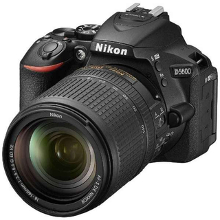 ニコン(Nikon)のNikon ニコン D5600 18-140VR KIT デジタル一眼レフカメラ(デジタル一眼)