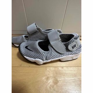 ナイキ(NIKE)のエアリフト　22cm nike(サンダル)