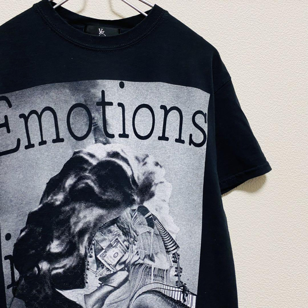 VIRGO(ヴァルゴ)のEMOTION IS DEAD 【Uziii×VIRGOwearworks】 メンズのトップス(Tシャツ/カットソー(半袖/袖なし))の商品写真