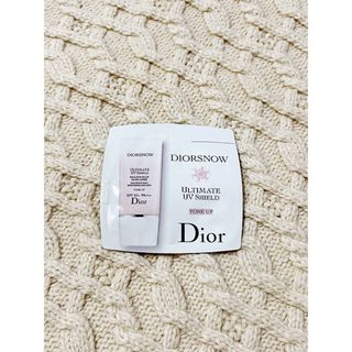 ディオール(Dior)の【美品】ディオール　スノーUVシールドトーンアップ50+  日焼け止め(日焼け止め/サンオイル)