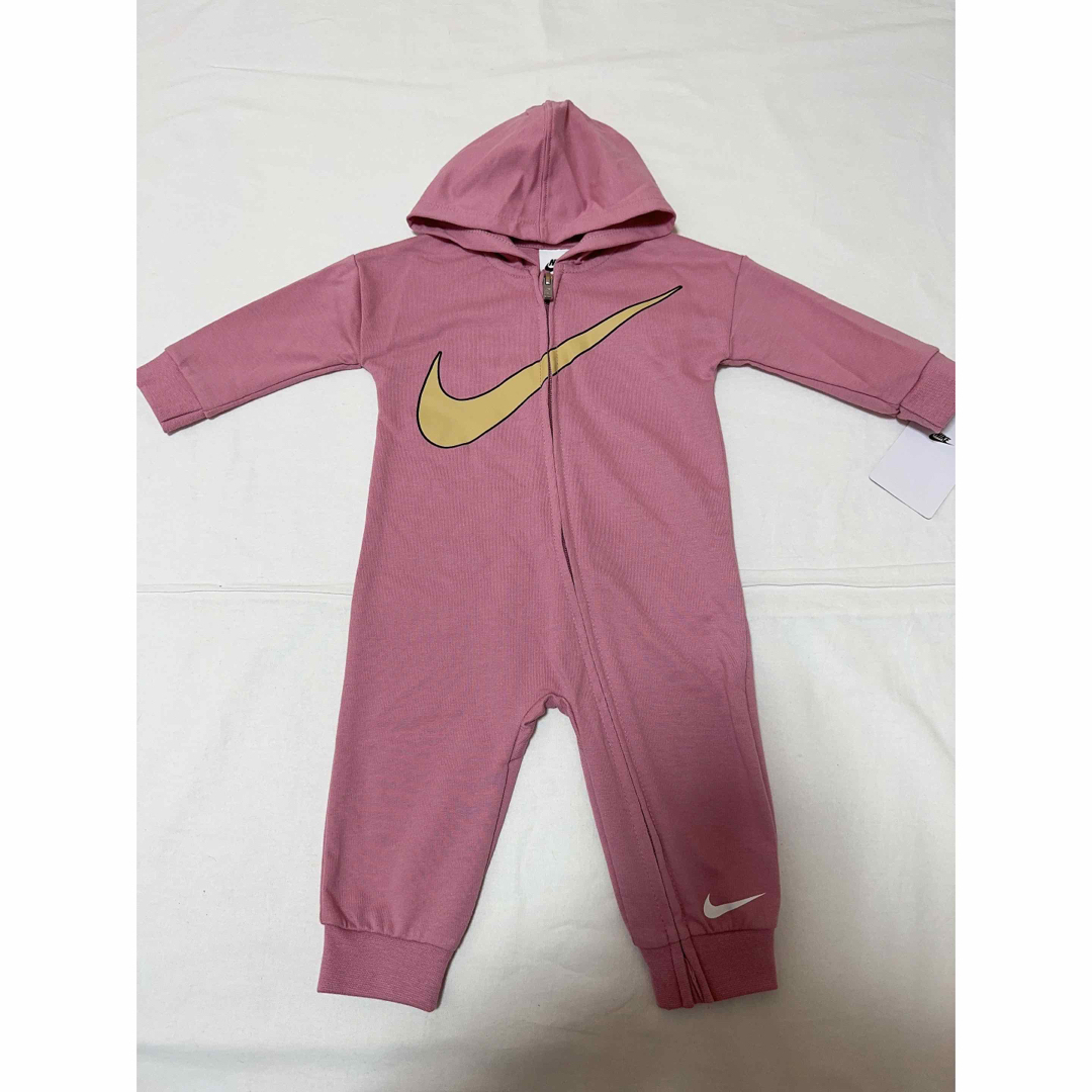 NIKE(ナイキ)の新品　60 NIKE ナイキ　ジップ　ロンパース　カバーオール キッズ/ベビー/マタニティのベビー服(~85cm)(ロンパース)の商品写真