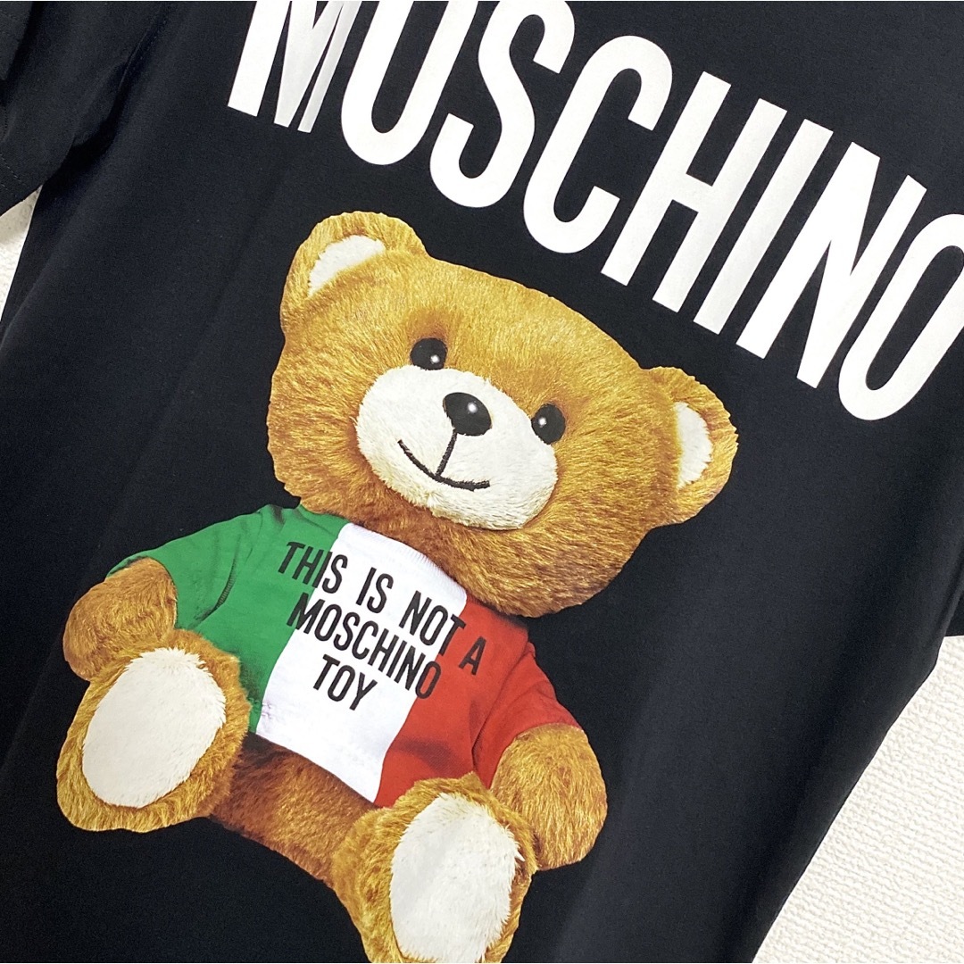 MOSCHINO(モスキーノ)の新品未使用 モスキーノ MOSCHINO 半袖Tee size48 Black メンズのトップス(Tシャツ/カットソー(半袖/袖なし))の商品写真