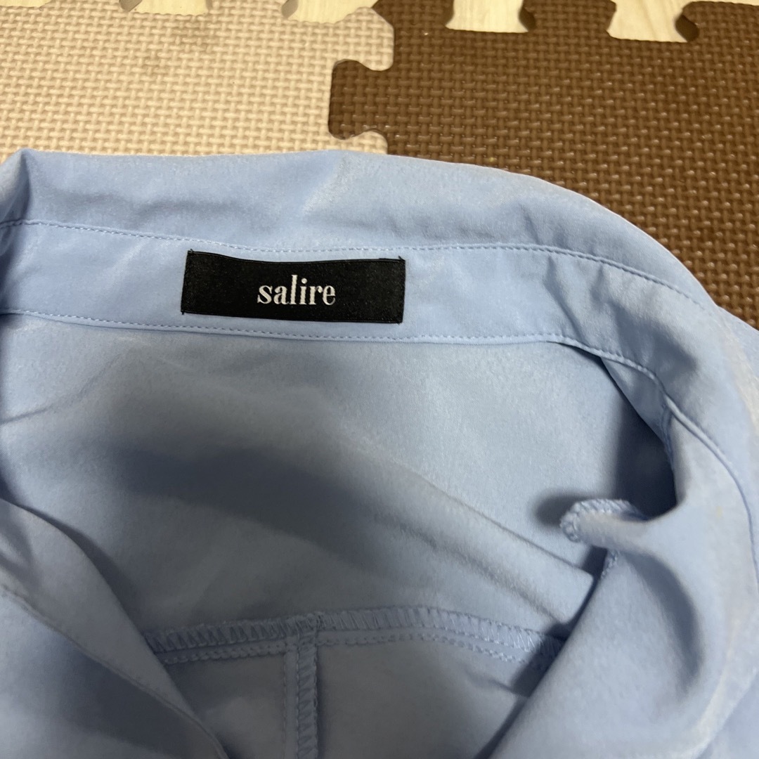 salire(サリア)の水色　トップス レディースのトップス(シャツ/ブラウス(半袖/袖なし))の商品写真