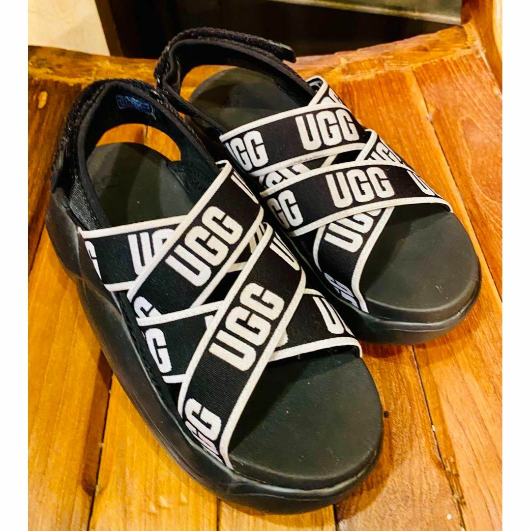 入荷困難✨激レア✨①超超美品✨26✨UGG✨LA CLOUD SANDAL✨厚底