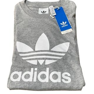 新品　adidas アディダス Tシャツ　グレー　ロゴtシャツ　(Tシャツ/カットソー(半袖/袖なし))