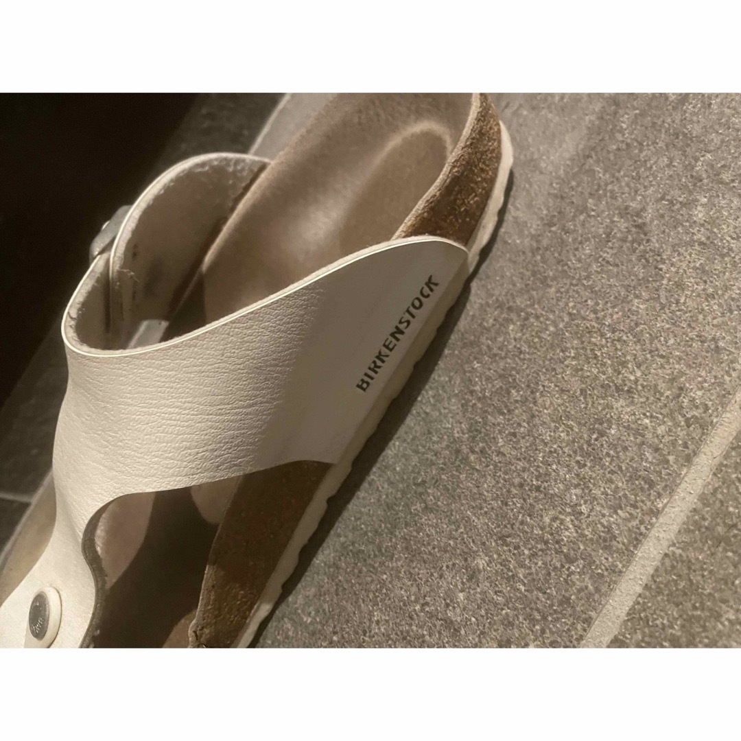 BIRKENSTOCK(ビルケンシュトック)のビルケンシュトック  サンダル　42 ホワイト　27センチ メンズの靴/シューズ(サンダル)の商品写真