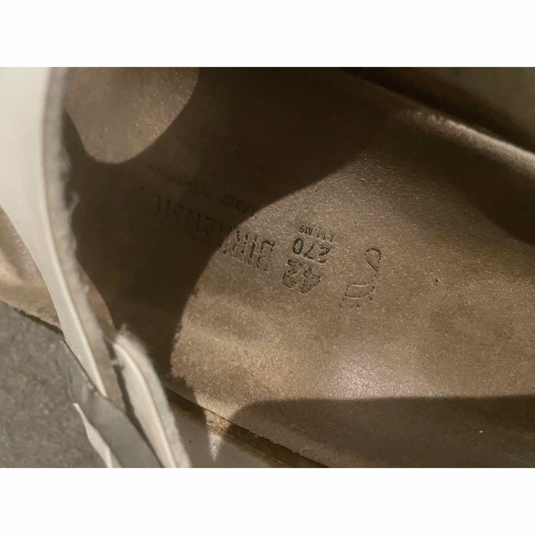 BIRKENSTOCK(ビルケンシュトック)のビルケンシュトック  サンダル　42 ホワイト　27センチ メンズの靴/シューズ(サンダル)の商品写真
