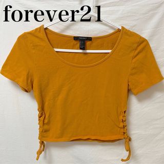 フォーエバートゥエンティーワン(FOREVER 21)のForever21 クロップド丈　トップス　ショート丈(Tシャツ(半袖/袖なし))