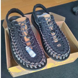 キーン(KEEN)のKEEN UNEEK　28cm  美品(サンダル)