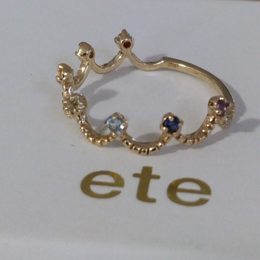 ete(エテ)のエテ K10 レインボー リング 5号 クラウン 虹色 ティアラ マルチ 美品 レディースのアクセサリー(リング(指輪))の商品写真