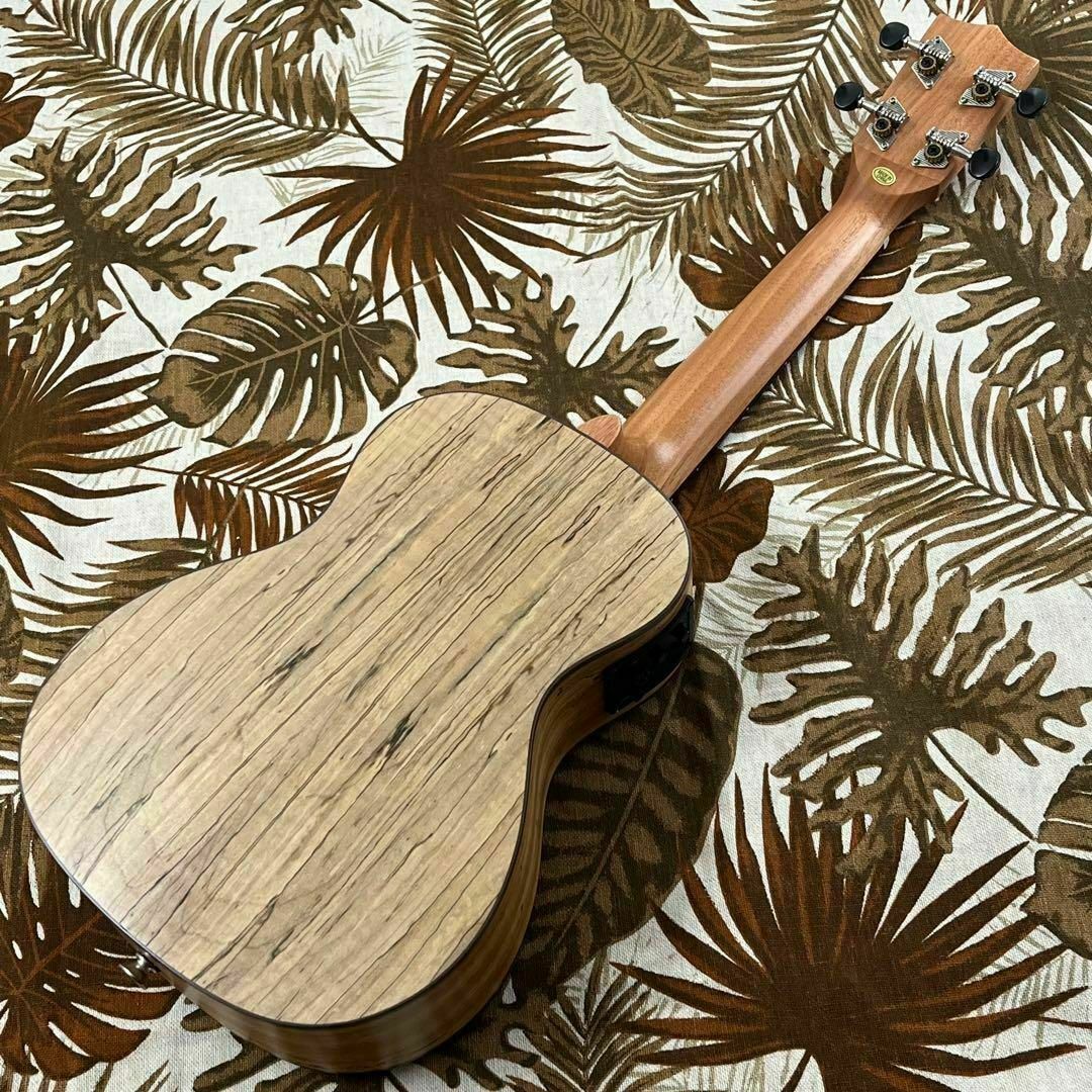 【Acoway ukulele】カナダ産フレイムメイプルのエレキ・ウクレレ