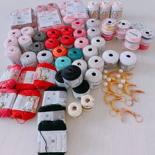 激安‼️レース糸まとめ売り❣️全６４玉💕がま口＆リボン💕糸おまけ付き❣️(生地/糸)