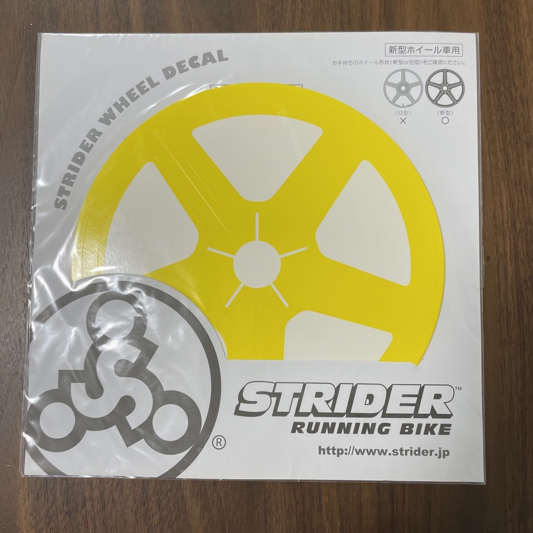 STRIDA(ストライダ)のストライダー　ウルトラライトホイール用　ホイールデカールセット 自動車/バイクのバイク(ステッカー)の商品写真