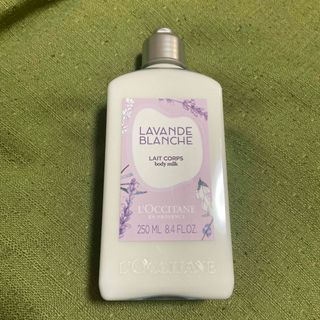 ロクシタン(L'OCCITANE)のロクシタン　ホワイトラベンダーボディミルク250ML(ボディローション/ミルク)