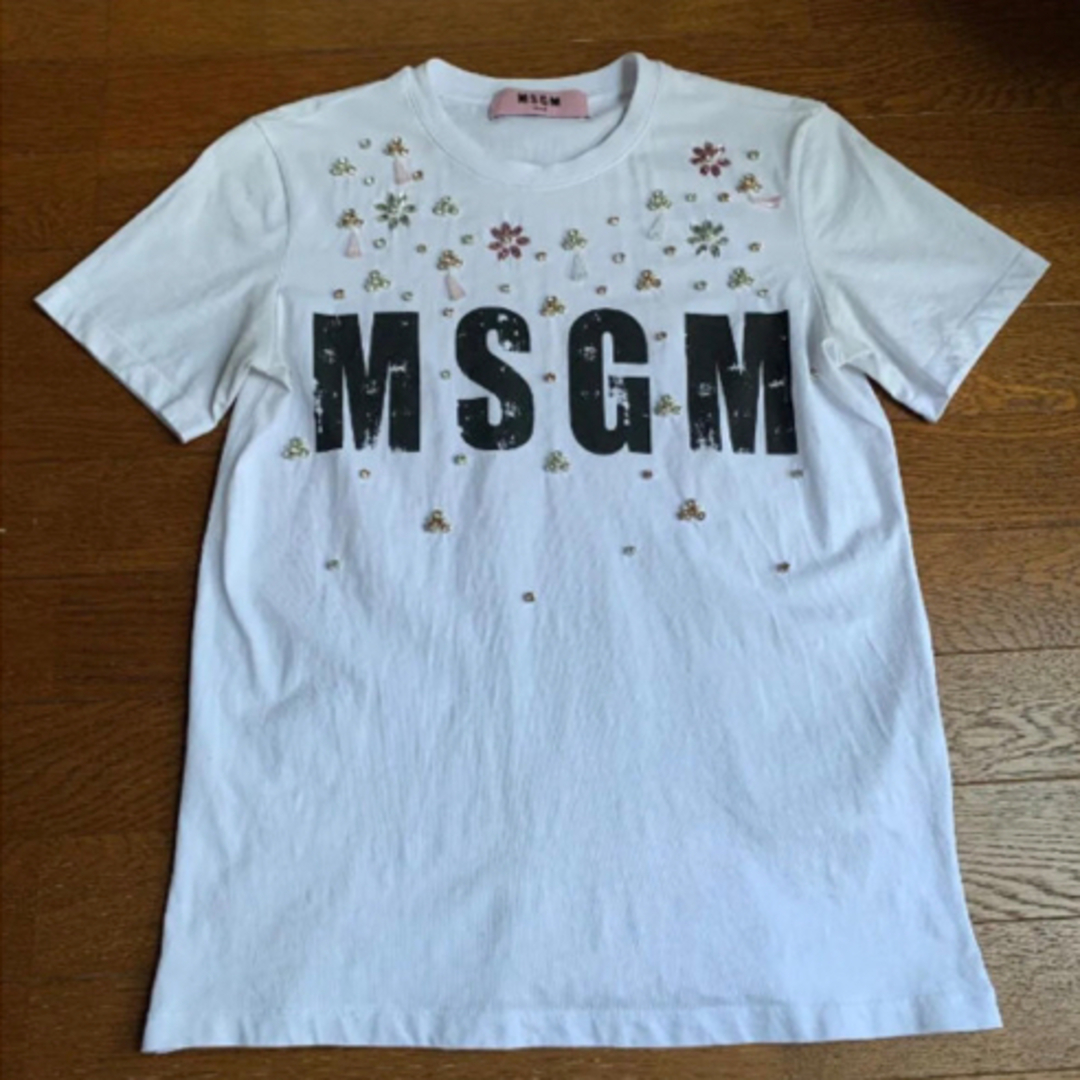 MSGM(エムエスジイエム)のMSGM ロゴジュエルＴシャツ　キラキラ　ラインストーン付き レディースのトップス(Tシャツ(半袖/袖なし))の商品写真