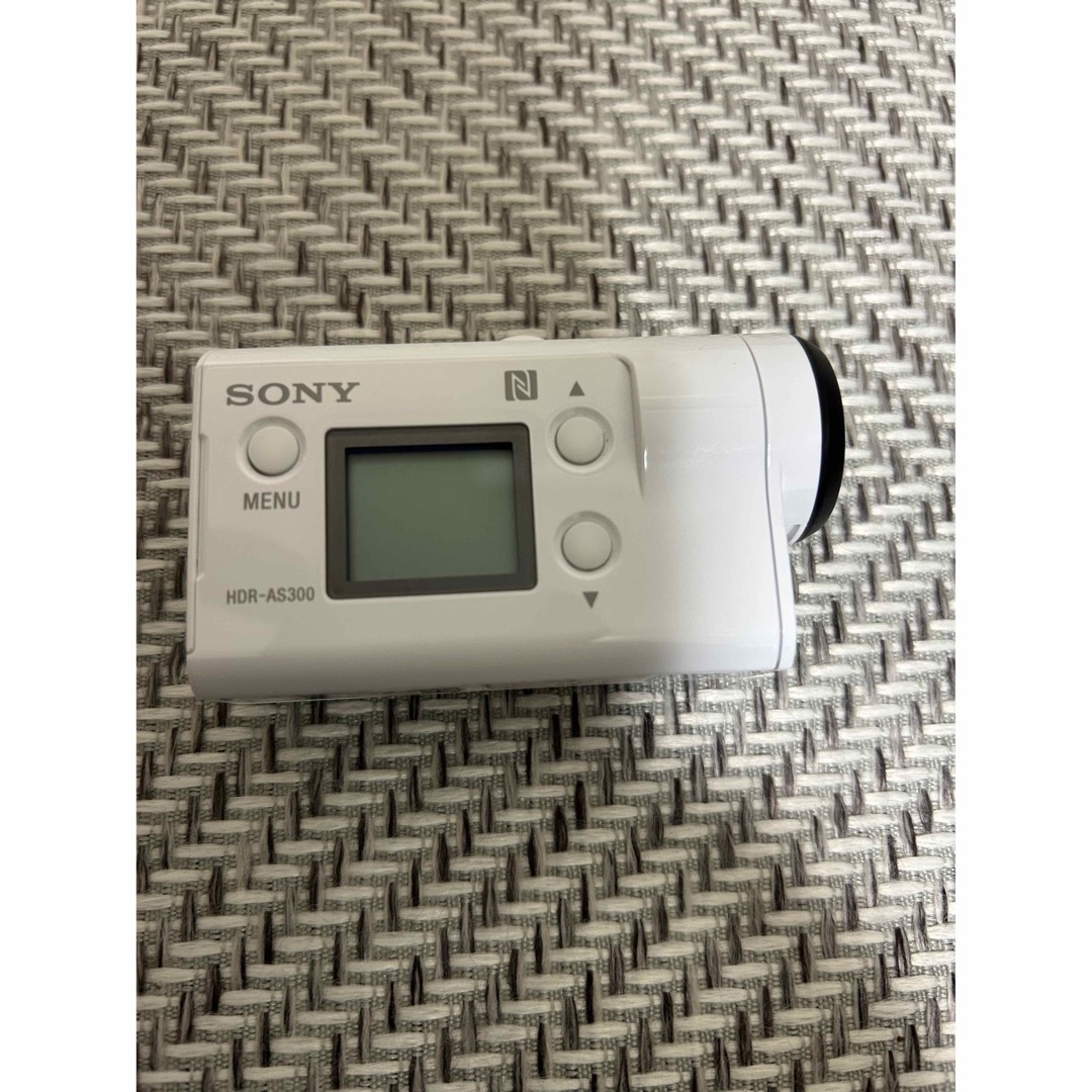 SONY(ソニー)のSONY アクションカム HDR-AS300 と アクセサリー スマホ/家電/カメラのカメラ(ビデオカメラ)の商品写真