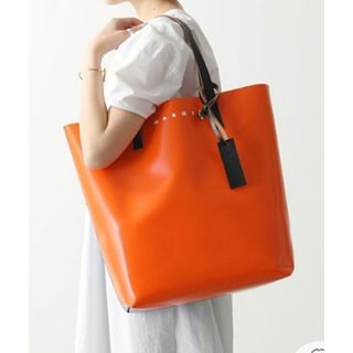 超人气 MARNI マルニ トートバッグ ハンモックバッグ 濃いオレンジ色です