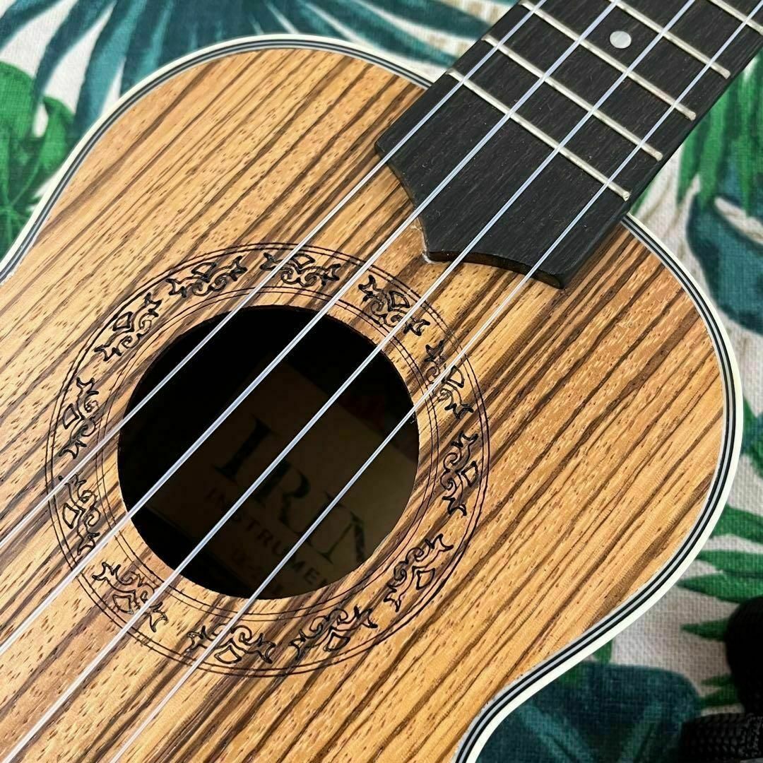 【music ukulele】ゼブラウッドのエレキ・ソプラノウクレレ【セット付】 3