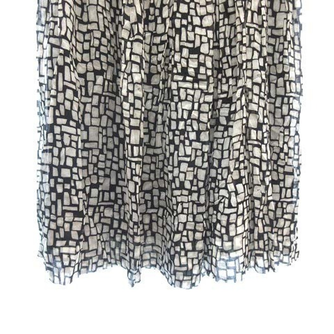 DKNY(ダナキャランニューヨーク)のダナキャランニューヨーク フレアスカート ひざ丈 絹 4 ライトベージュ ■MO レディースのスカート(ひざ丈スカート)の商品写真