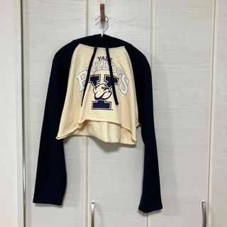 ザラ(ZARA)のZARA♡新品♡YALEフーディ　M(パーカー)