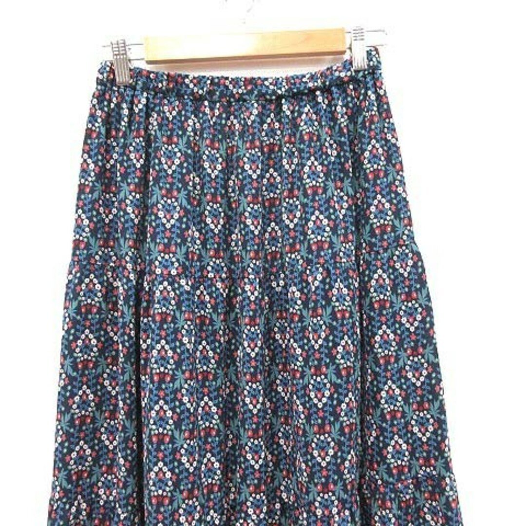 NATURAL BEAUTY BASIC(ナチュラルビューティーベーシック)のナチュラルビューティーベーシック スカート フレア ロング 花柄 M 紺 レディースのスカート(ロングスカート)の商品写真