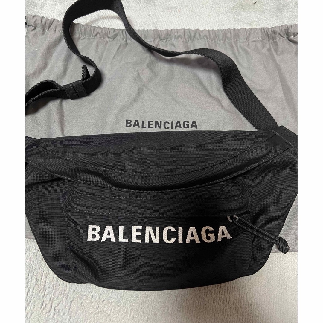 BALENCIAGA BAG(バレンシアガバッグ)のバレンシアガ　ボディバッグ　美品 レディースのバッグ(ボディバッグ/ウエストポーチ)の商品写真