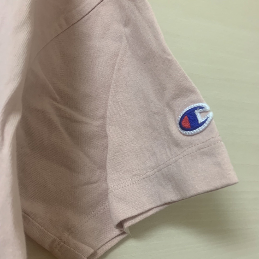 Champion(チャンピオン)のchampion 半袖Tシャツ　ライトピンク レディースのトップス(ポロシャツ)の商品写真