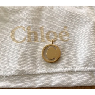 クロエ(Chloe)のChloe クロエアルファベットチャームCチャーム　新品保護シール付き(チャーム)