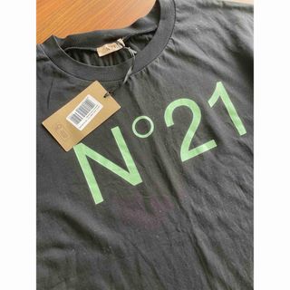 ヌメロヴェントゥーノ(N°21)のヌメロ21   N21   ヌメロヴェントゥーノ(Tシャツ(半袖/袖なし))