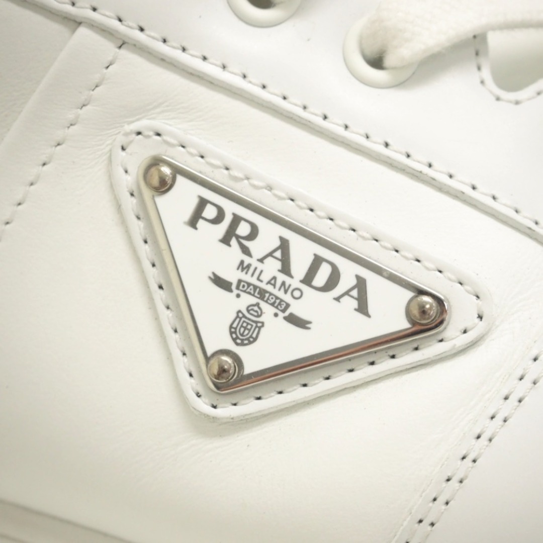 PRADA プラダ ロゴ プレート スニーカー ホワイト